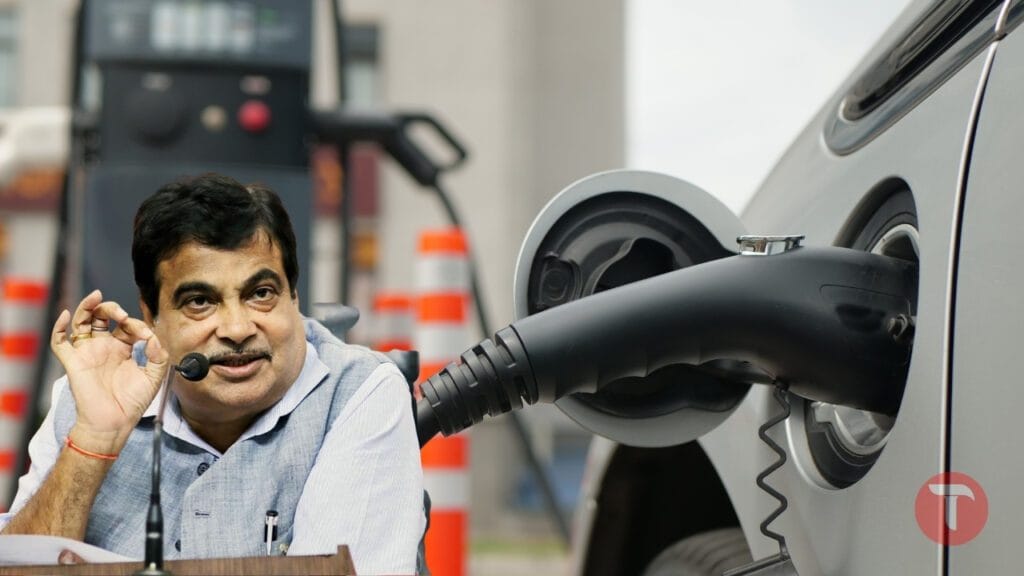 EV Charging System: गडकरी बोले जैसे मोबाइल चार्जर एक हो गए, वैसे ही इलेक्ट्रिक वाहनों के चार्जिंग सिस्टम भी होने चाहिए