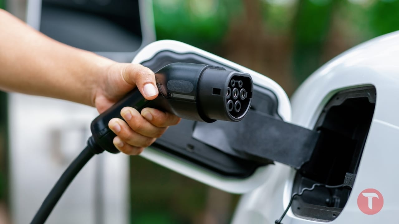 EV Charging System गडकरी बोले जैसे