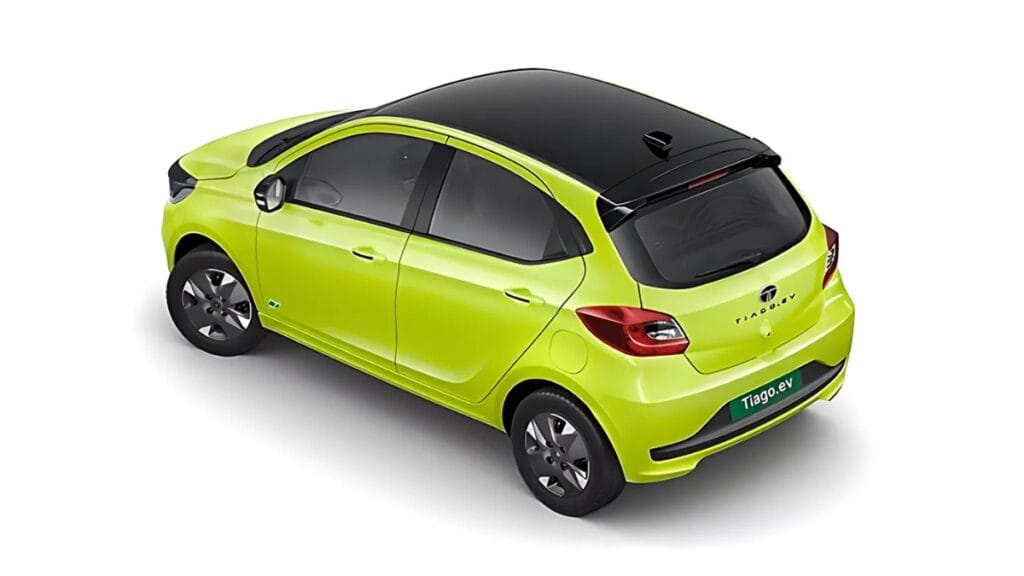 लपक लो ऑफर ₹55,000 की छूट के साथ मिल रही Tata Tiago EV, ₹8 लाख से भी कम कीमत में 315km तक की रेंज