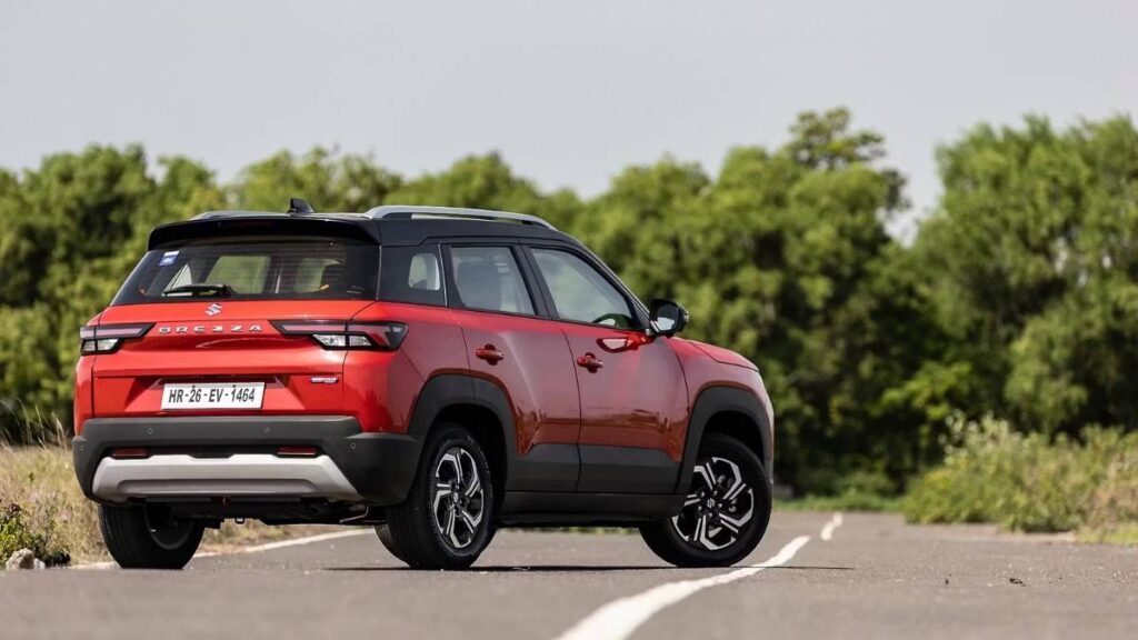 GST कटौती के बाद धूम मचाने आई Maruti Brezza, ₹48,000 तक सस्ती हुई SUV देखें नई प्राइस लिस्ट
