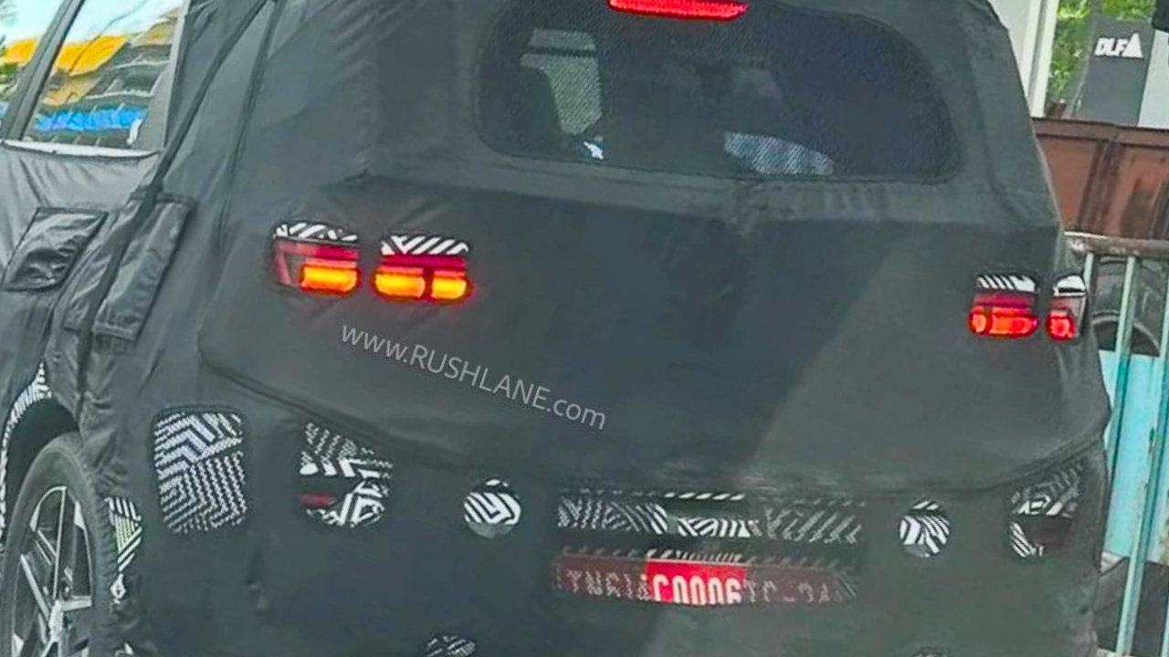 Hyundai Venue N Line की झलक टेस्टिंग के दौरान दिखा नया डिजाइन 360° कैमरा और 6 एयरबैग वाली लग्जरी गाड़ी (2) Hyundai Venue N Line की झलक टेस्टिंग के दौरान दिखा नया डिजाइन 360° कैमरा और 6 एयरबैग वाली लग्जरी गाड़ी (2)