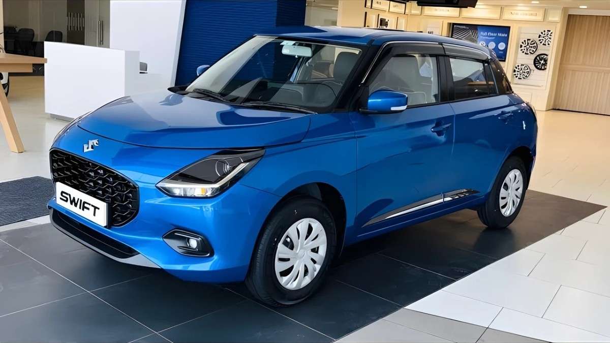 Maruti Swift Hatchback पर ₹55,000 का धमाकेदार ऑफर 30km माइलेज और कीमत सिर्फ ₹7 लाख से कम