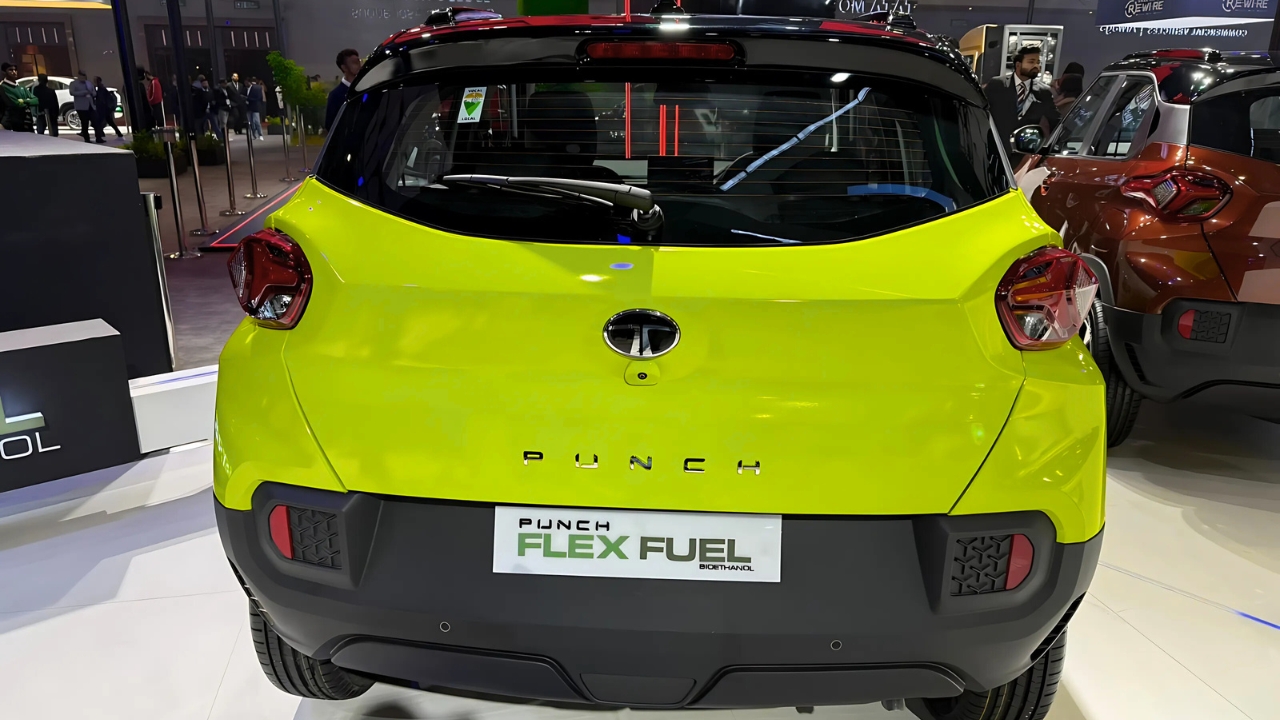 Tata Punch Flex Fuel अब पेट्रोल नहीं, सिर्फ इथेनॉल पर दौड़ेगी देश की नंबर-1 SUV Tata Punch Flex Fuel अब पेट्रोल नहीं, सिर्फ इथेनॉल पर दौड़ेगी देश की नंबर-1 SUV