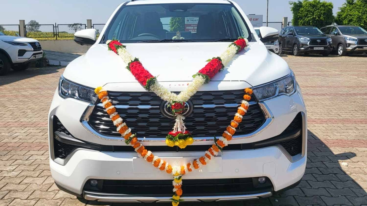 Toyota Innova GST Cut 2025 अब मिलेगी ₹1.80 लाख तक की बचत, जानें नई कीमतें और डिटेल्स