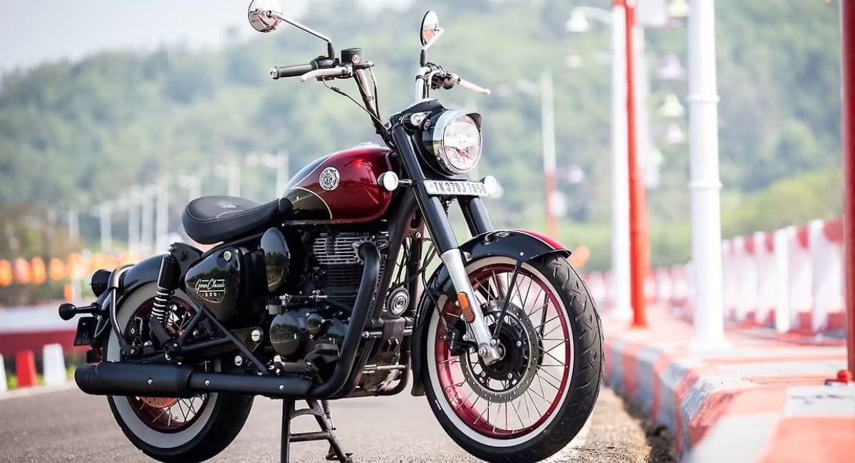 Royal Enfield Goan Classic 350 Review 2026: A powerful exhaust system paired with an excellent engine
