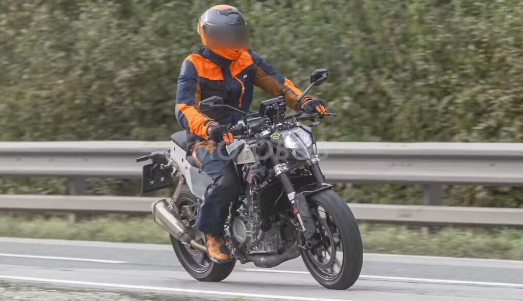 KTM Duke Twin Cylinder Bike Spotted Testing on the Road Again