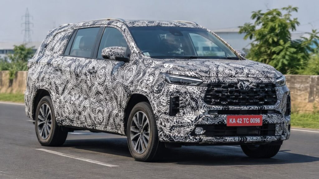 Toyota Innova Hycross Facelift, New Design and Flex-Fuel Hybrid Expected